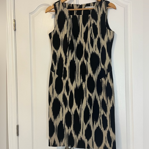 Cleo Tan & Black Dress - Picture 3 of 5